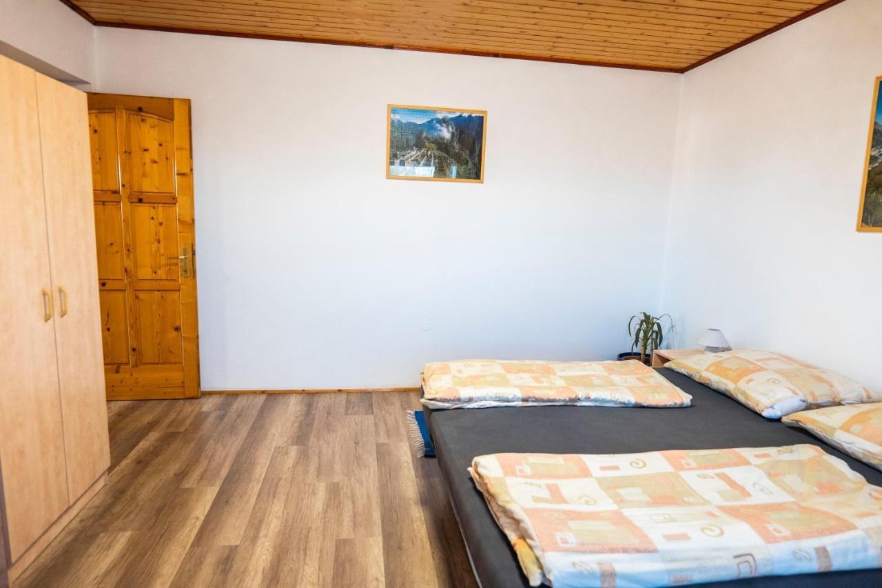 Kis Teniszhaz Ordacsehi Exterior photo